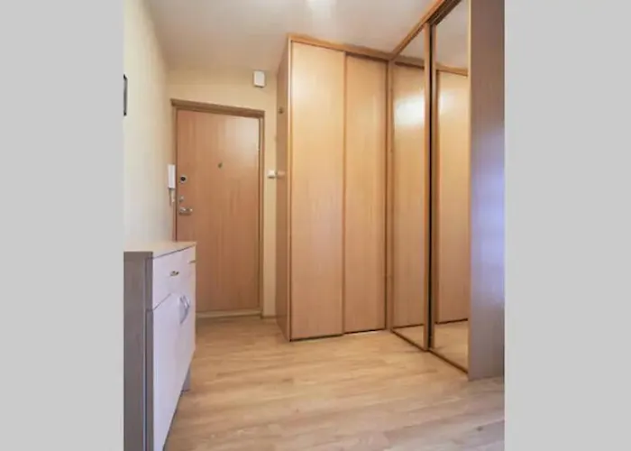 Cozy Private Room In A Three Room Apartment Free Parking Feel Like At Home
