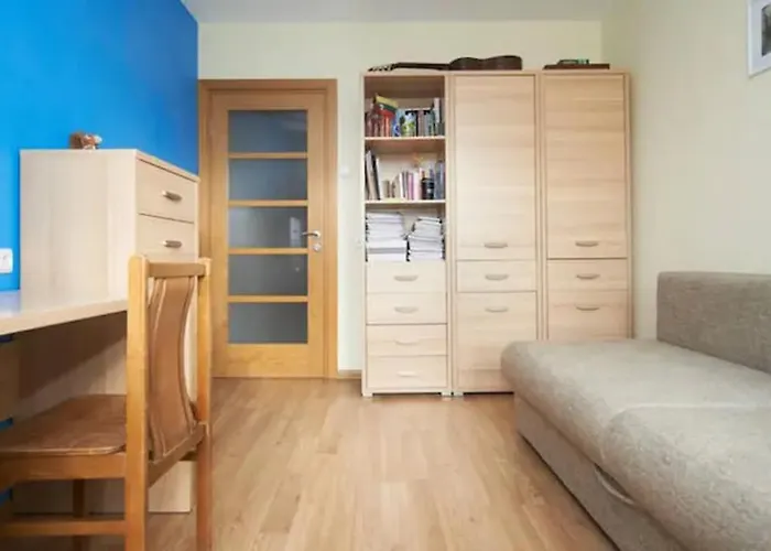 Cozy Private Room In A Three Room Apartment Free Parking Feel Like At Home
